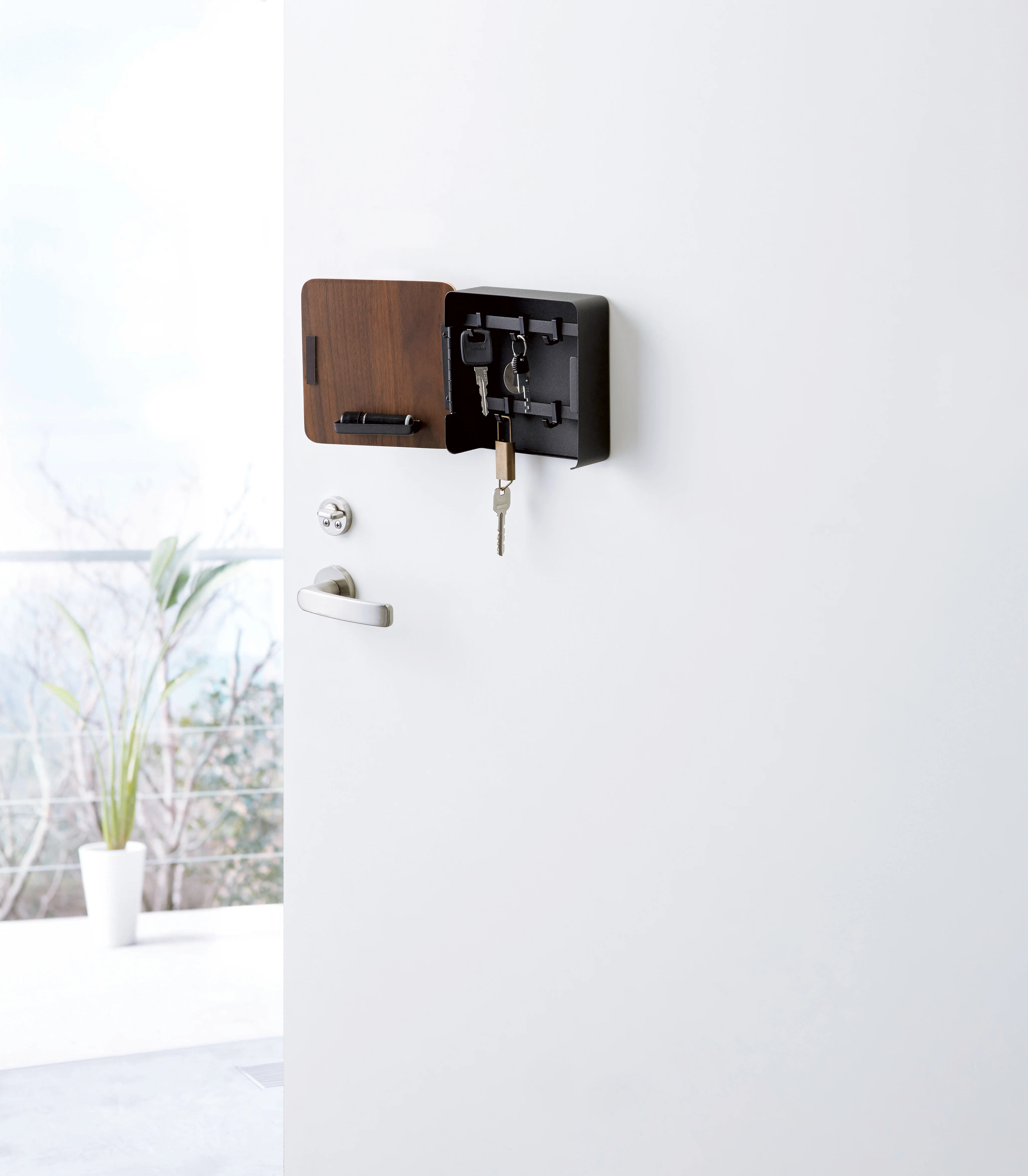 Magnetic Key Cabinet - Steel + Wood - Image 7