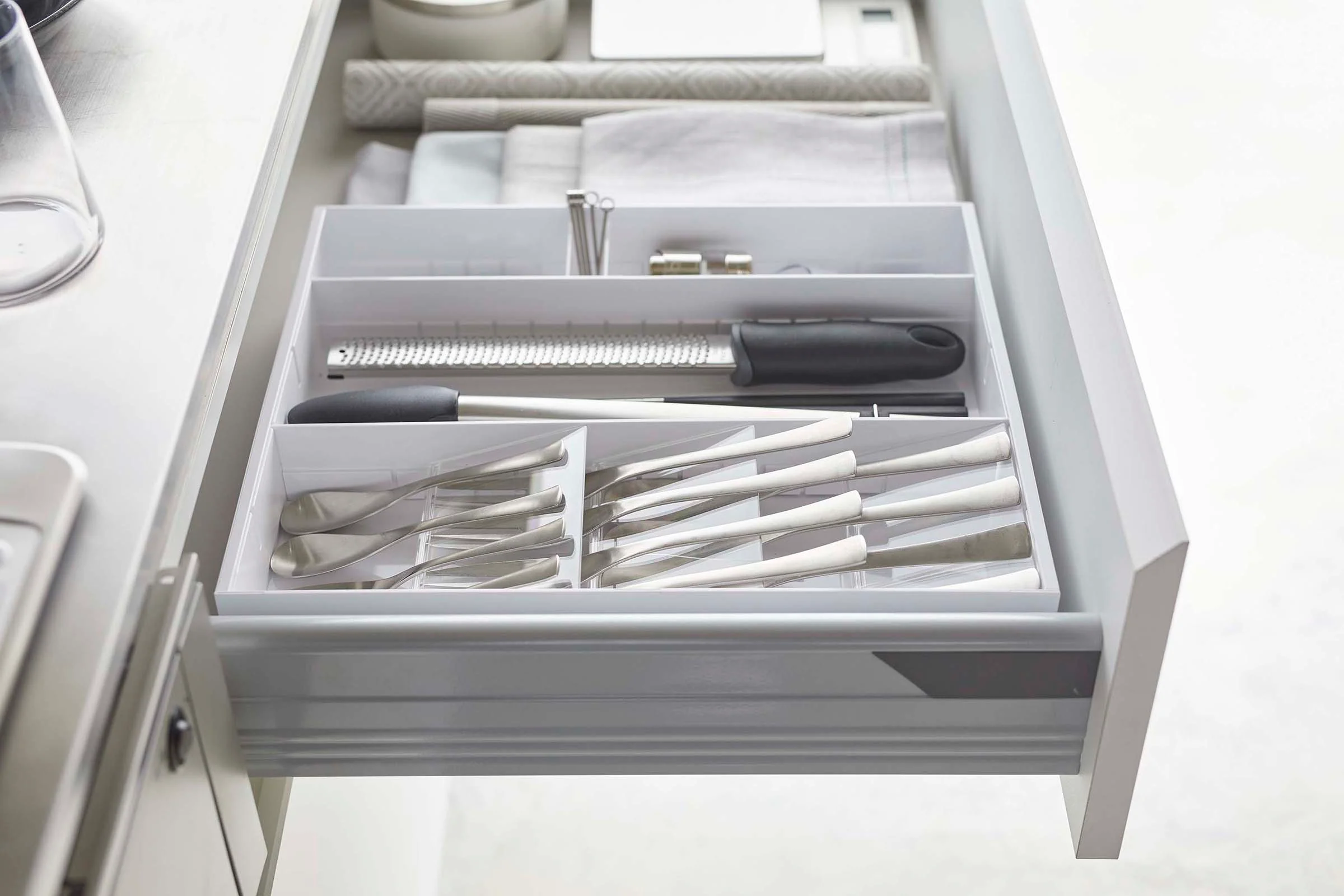 Expandable Cutlery Organizer - Large - Image 2