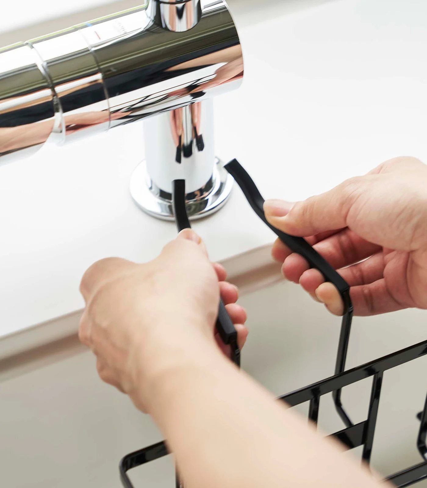 Faucet-Hanging Sponge Caddy - Steel - Image 10