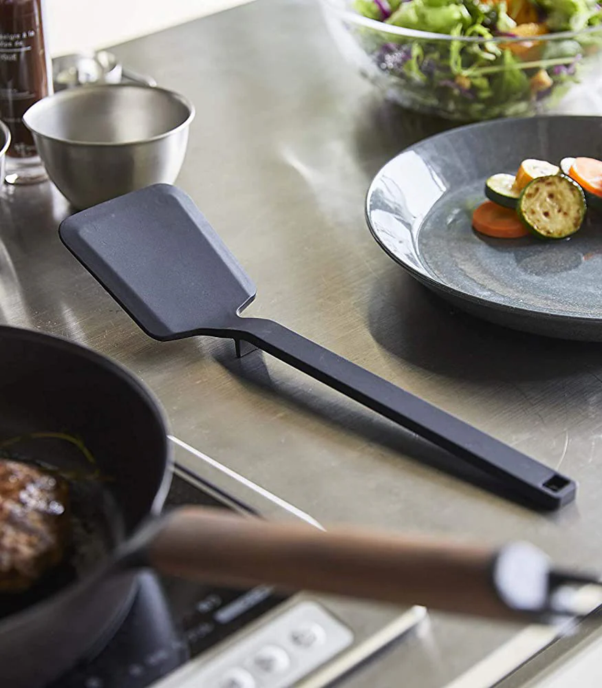 Floating Utensil Bundle - Silicone - Image 2