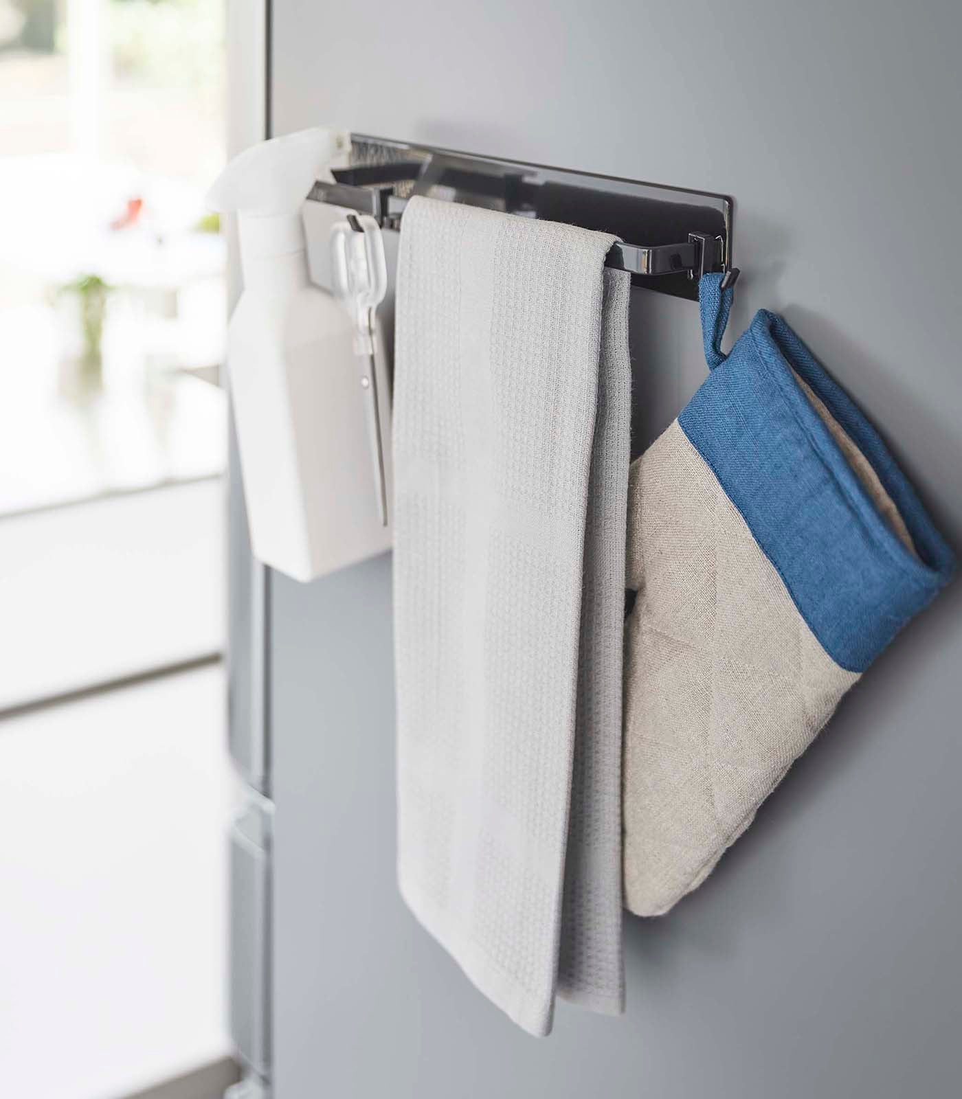Magnetic Kitchen Towel Hanger - Steel - Image 11