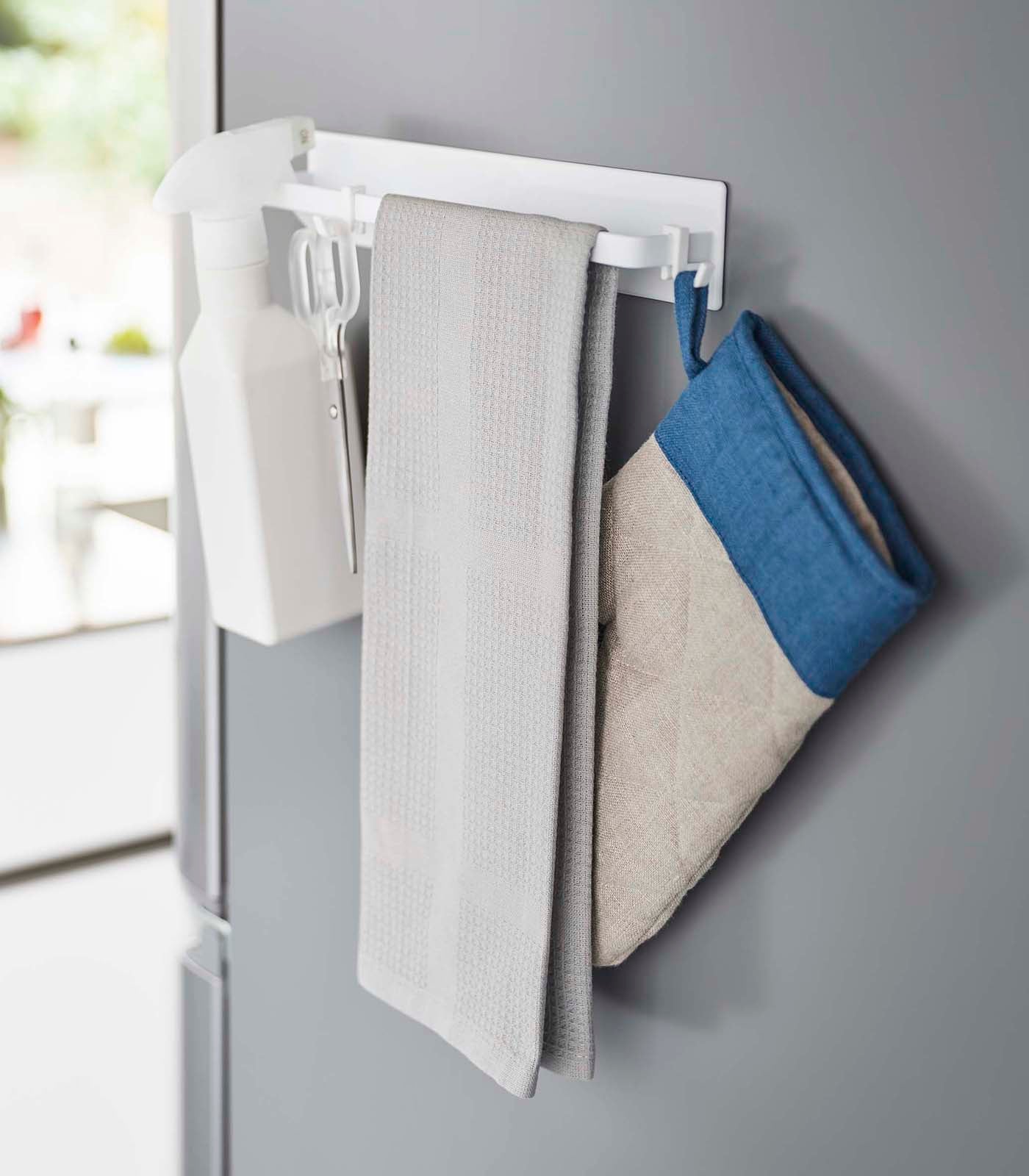 Magnetic Kitchen Towel Hanger - Steel - Image 4