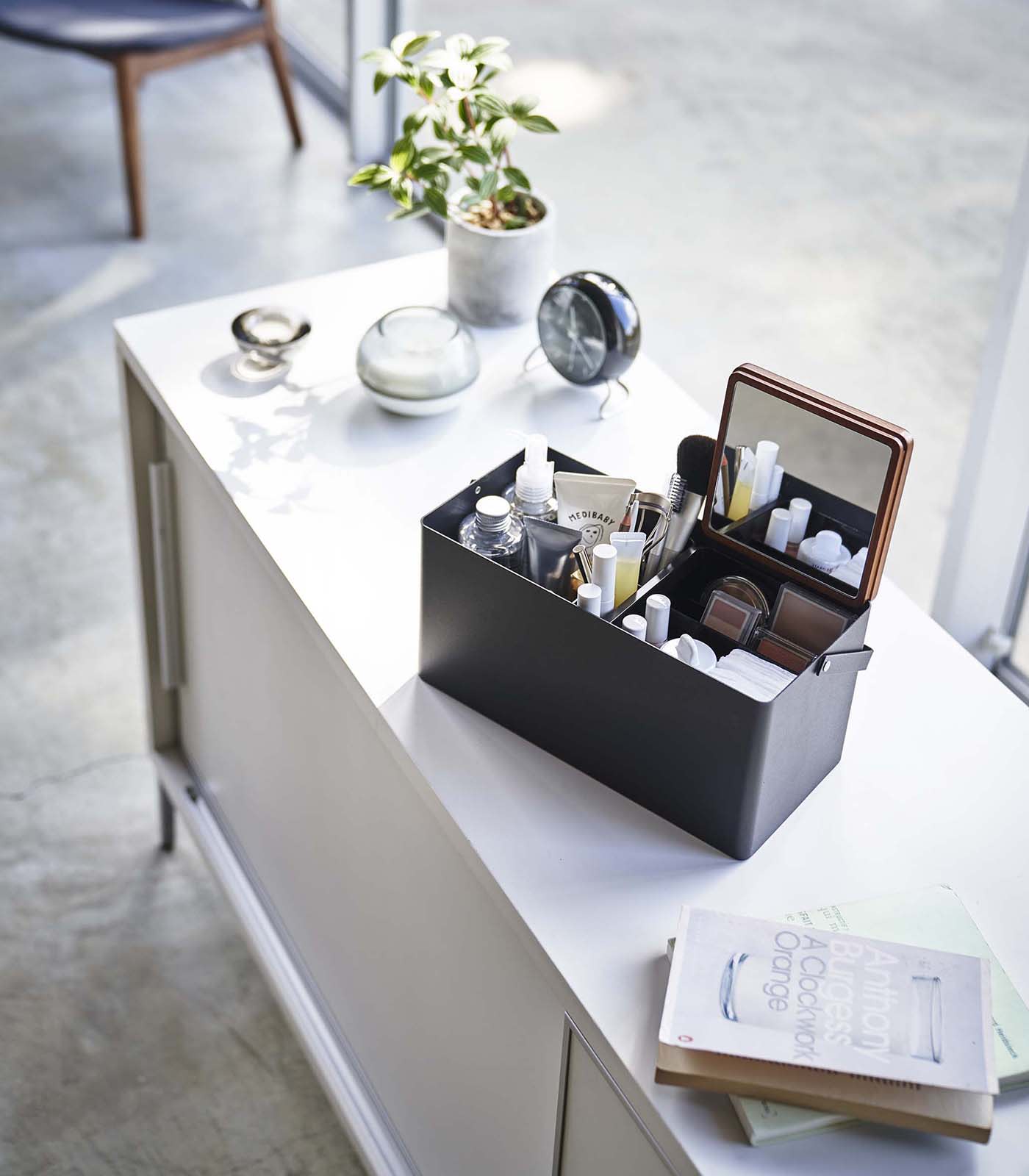Makeup Organizer with Mirror - Steel + Wood - Image 9