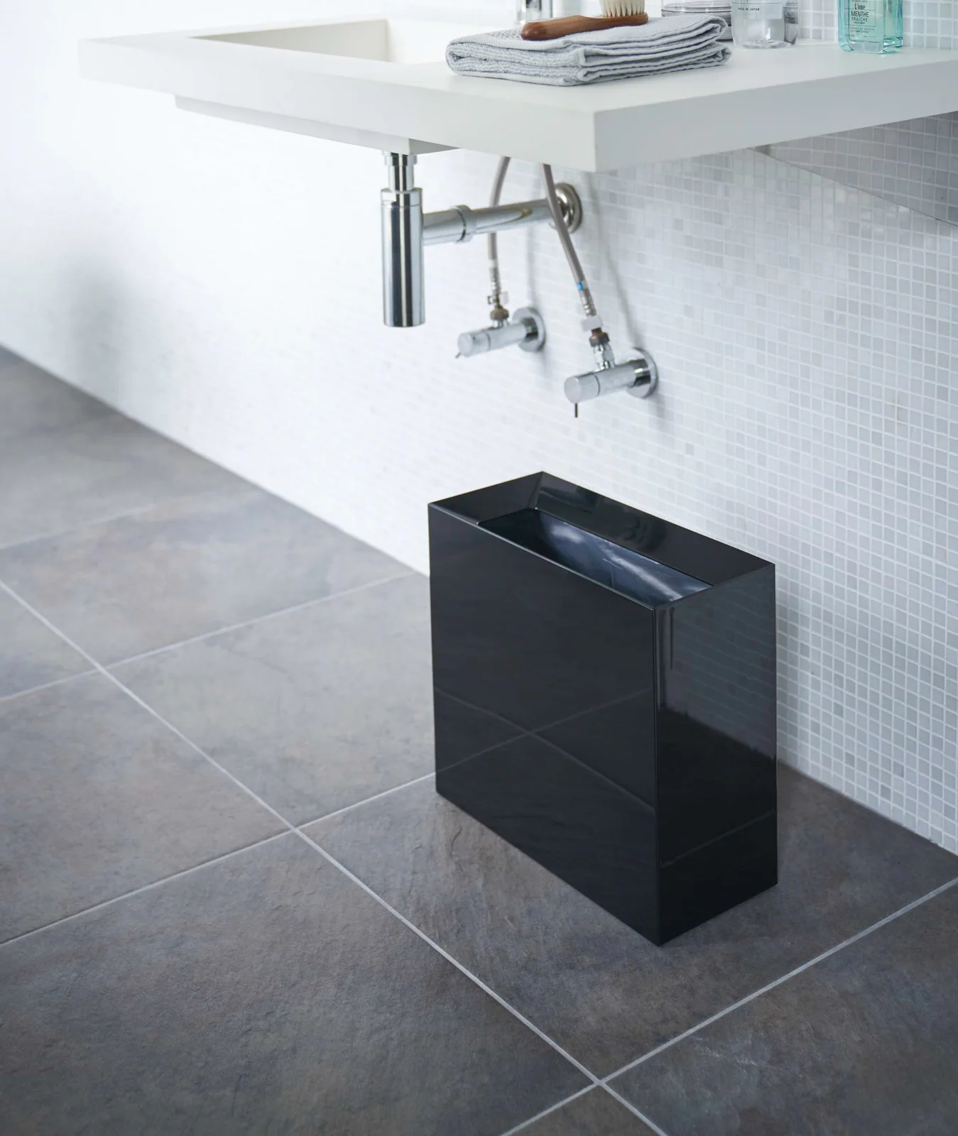 Trash Can - Wide - Image 11