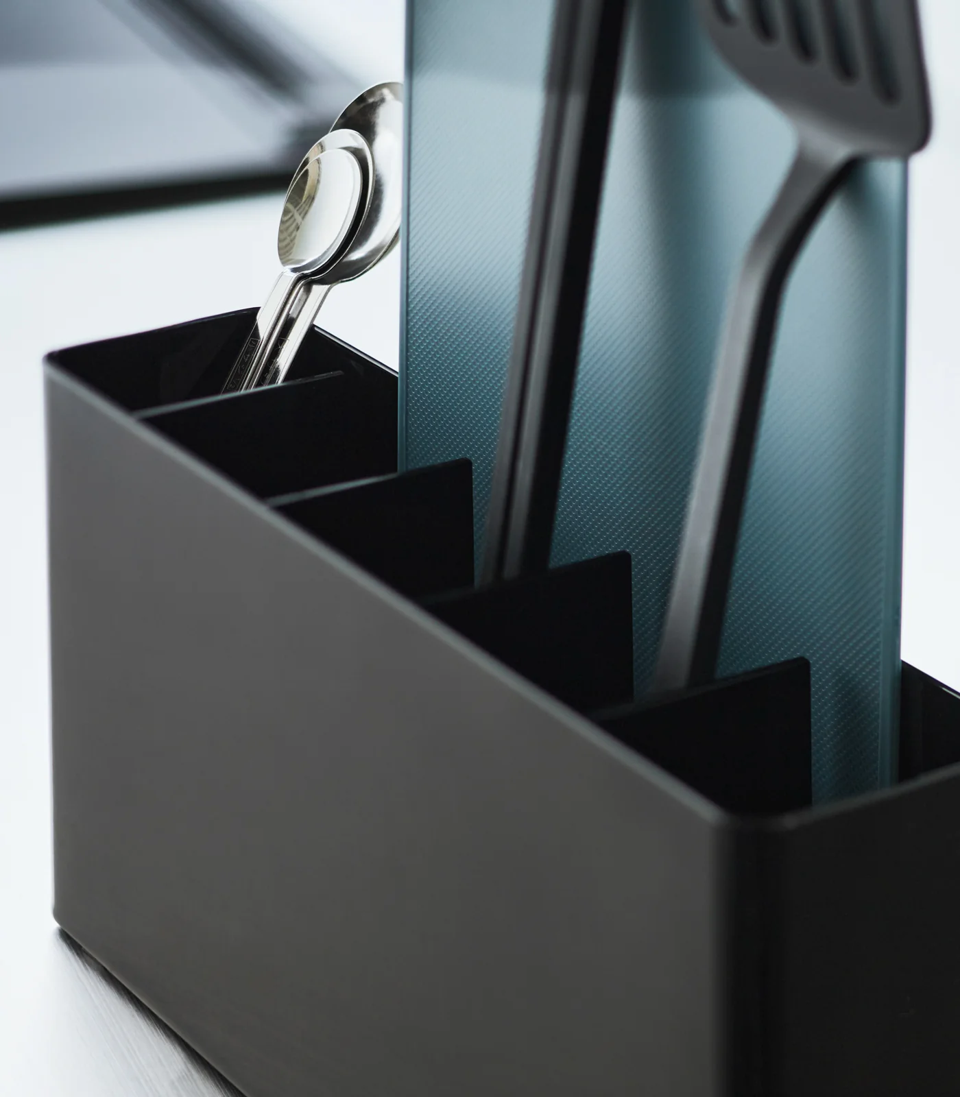 Utensil & Thin Cutting Board Holder - Steel - Image 10