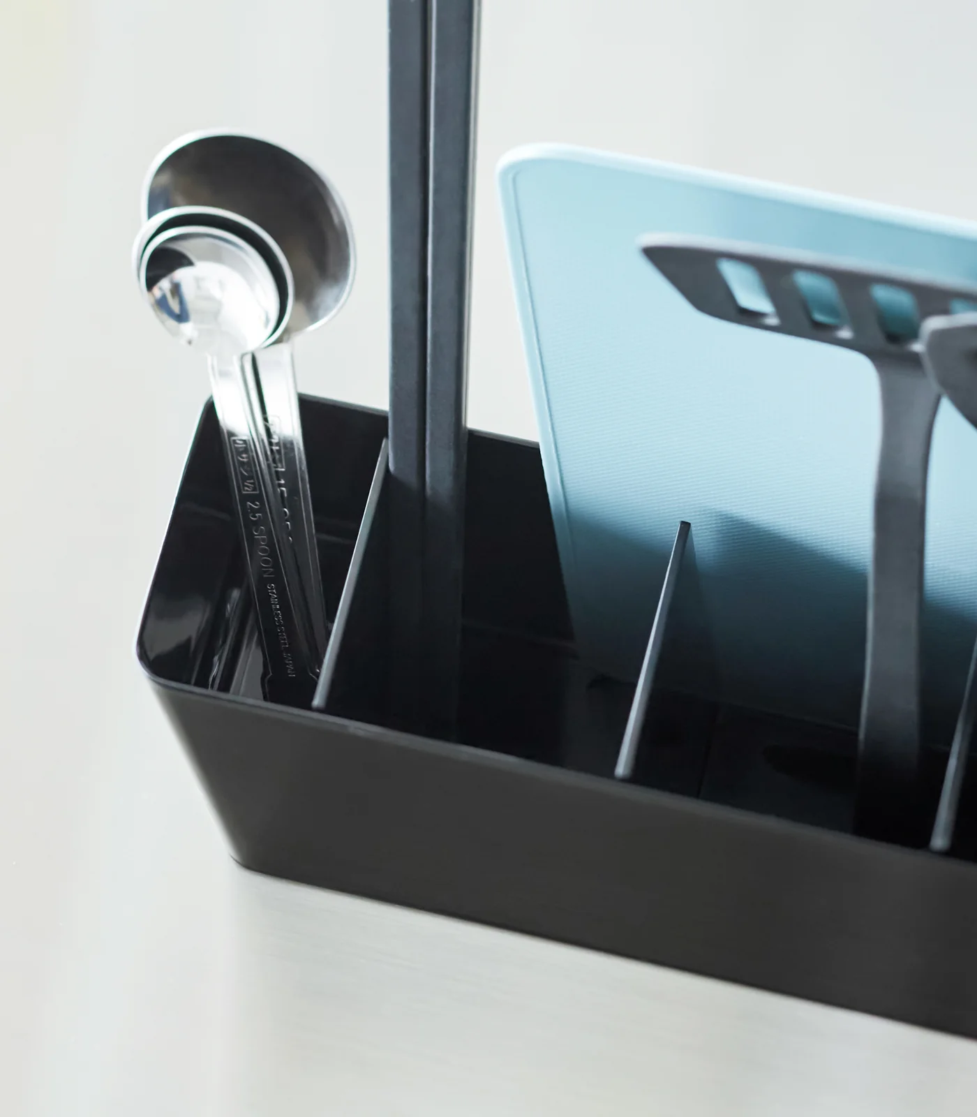 Utensil & Thin Cutting Board Holder - Steel - Image 12