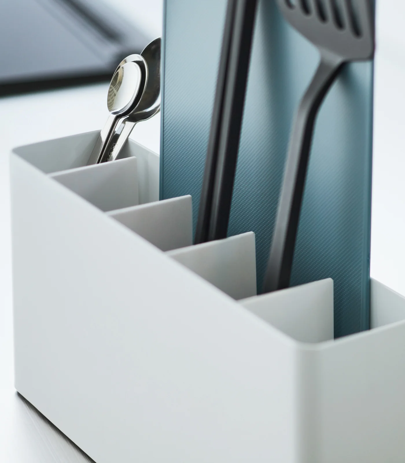 Utensil & Thin Cutting Board Holder - Steel - Image 3